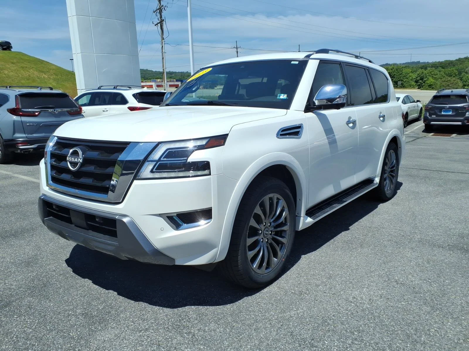Used 2023 Aspen White Tricoat Nissan Platinum image 8