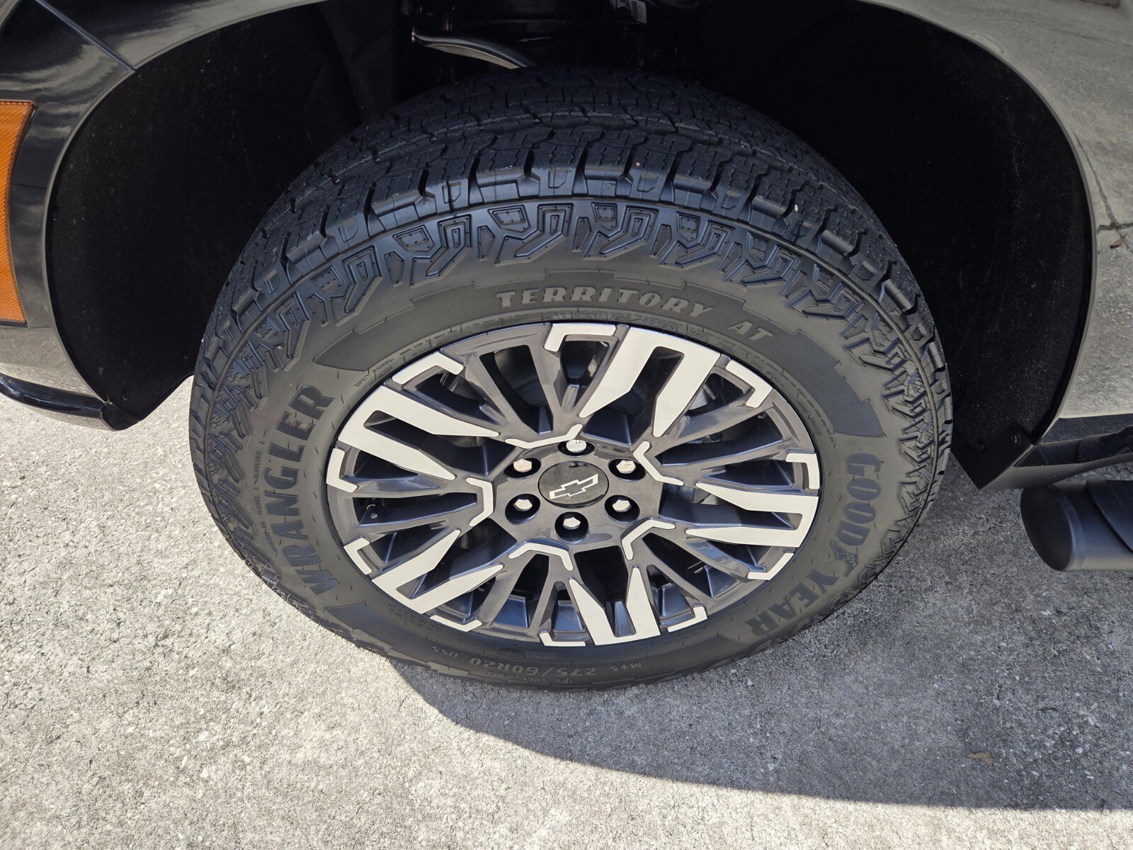 New 2026 Black Chevrolet Z71 image 20