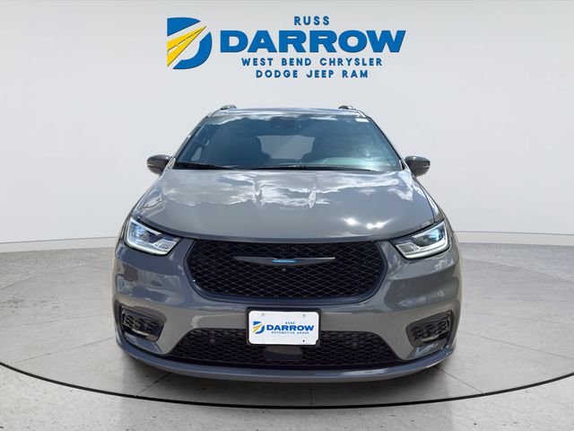 Used 2021 White Chrysler Touring L image 8
