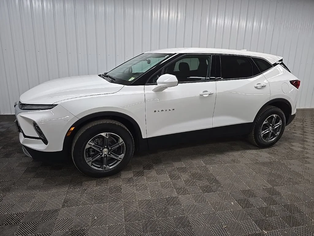 2023 Chevrolet Blazer 2LT - Photo 6