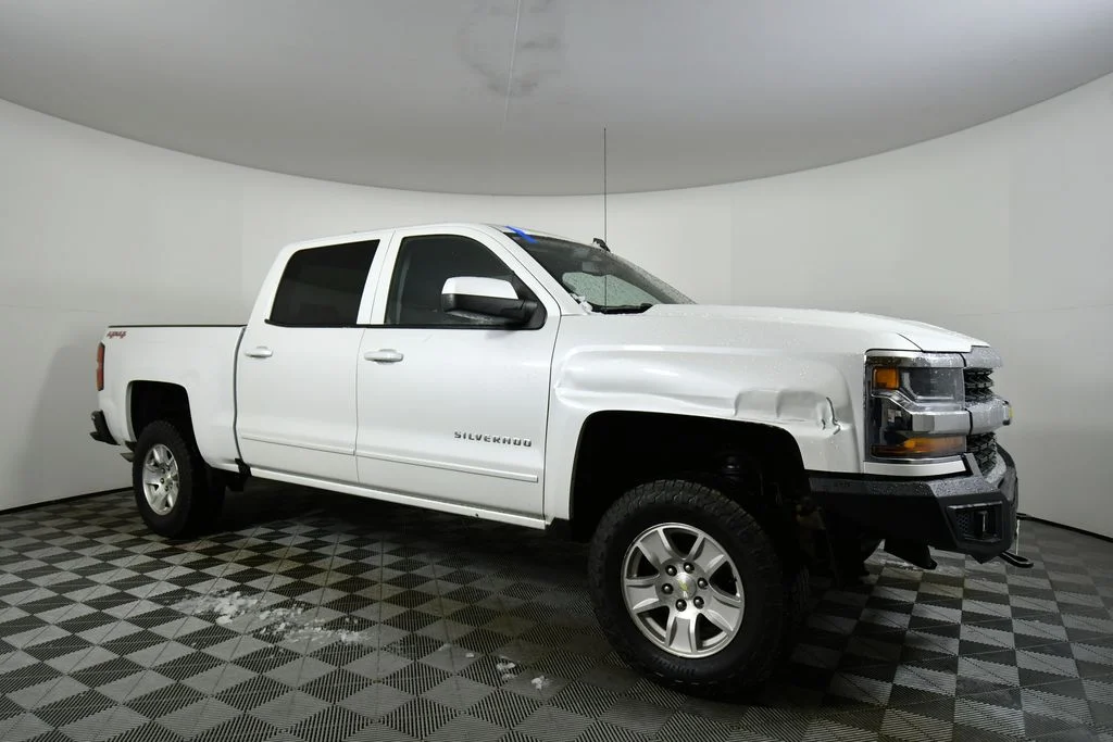 2017 Chevrolet Silverado 1500 LT - Photo 9