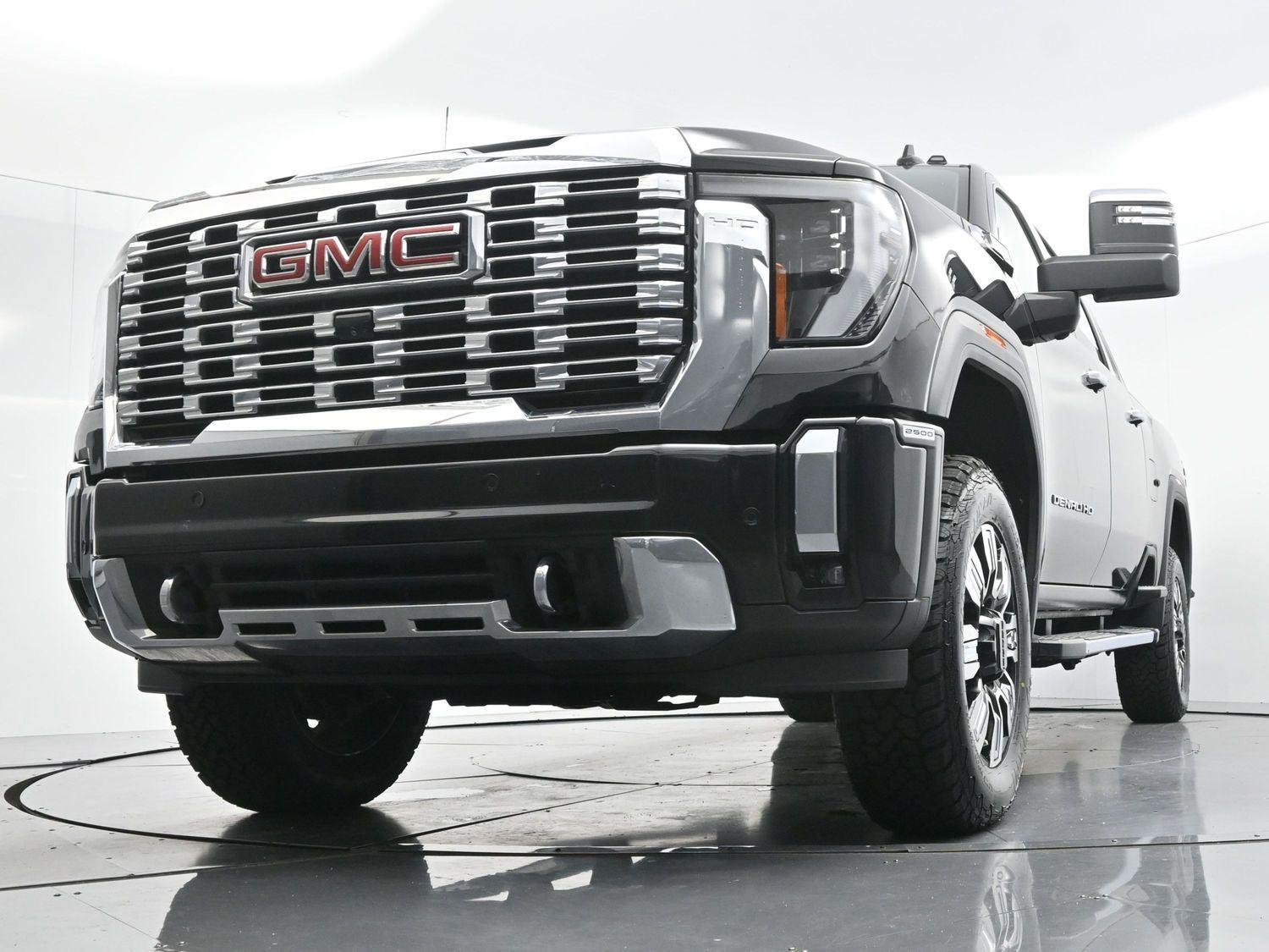 Used 2024 Onyx Black GMC Denali image 49