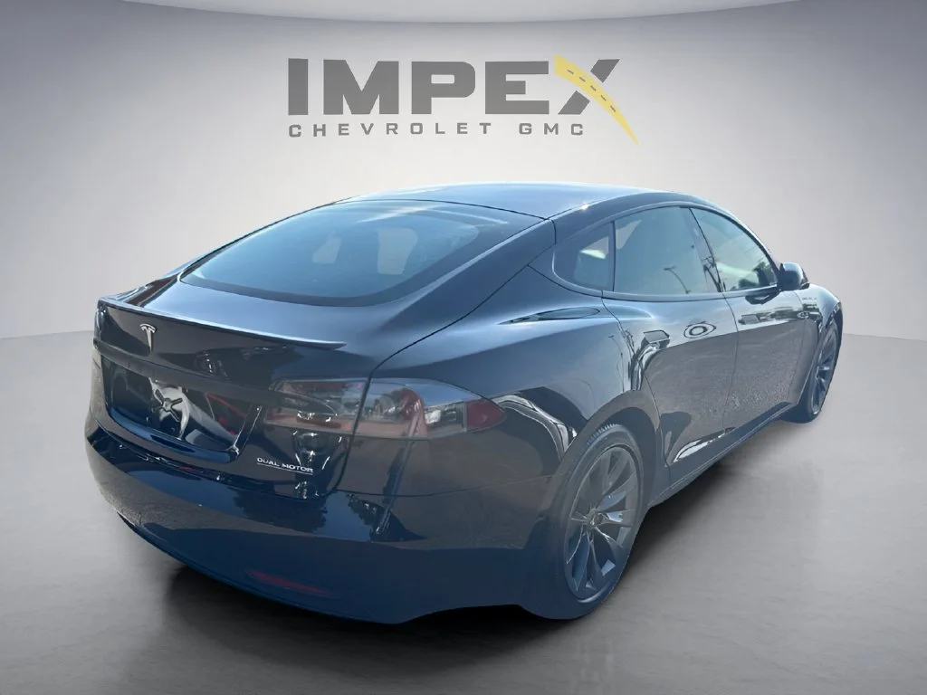 Used 2020  Tesla Performance image 5