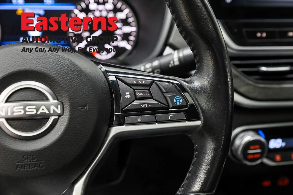 Used 2023 Black Nissan 2.5 SL image 16