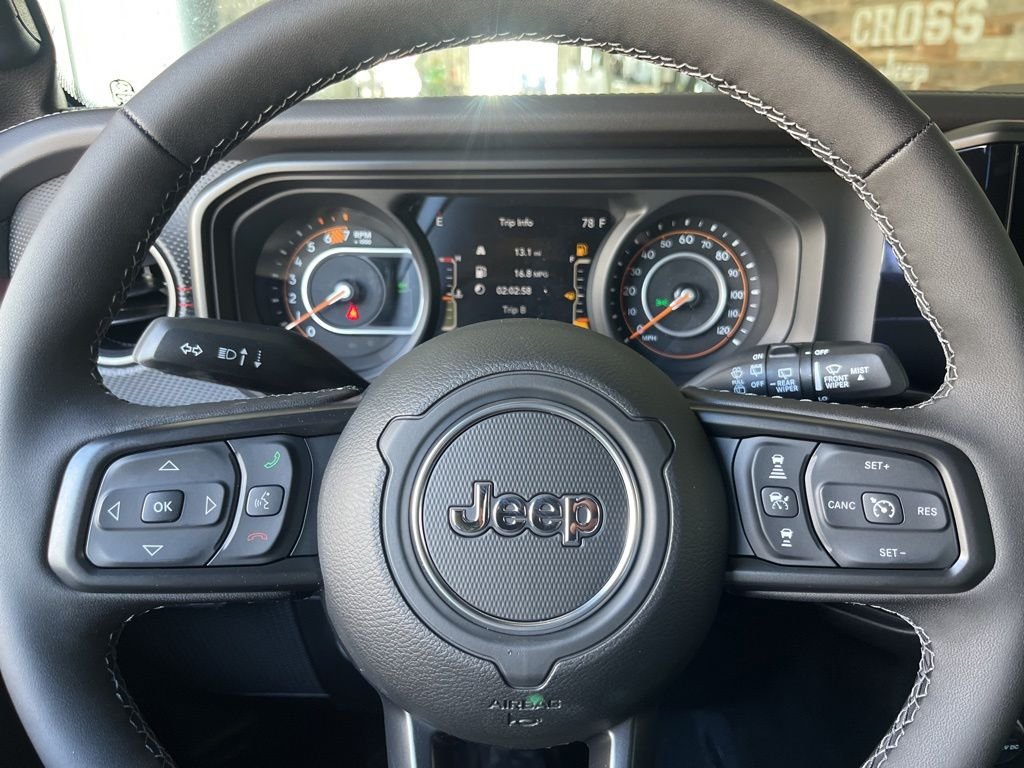 New 2026 Hydro Blue Pearl-Coat Exterior Paint Jeep Rubicon X image 33