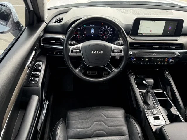 Used 2022 White Kia SX image 23