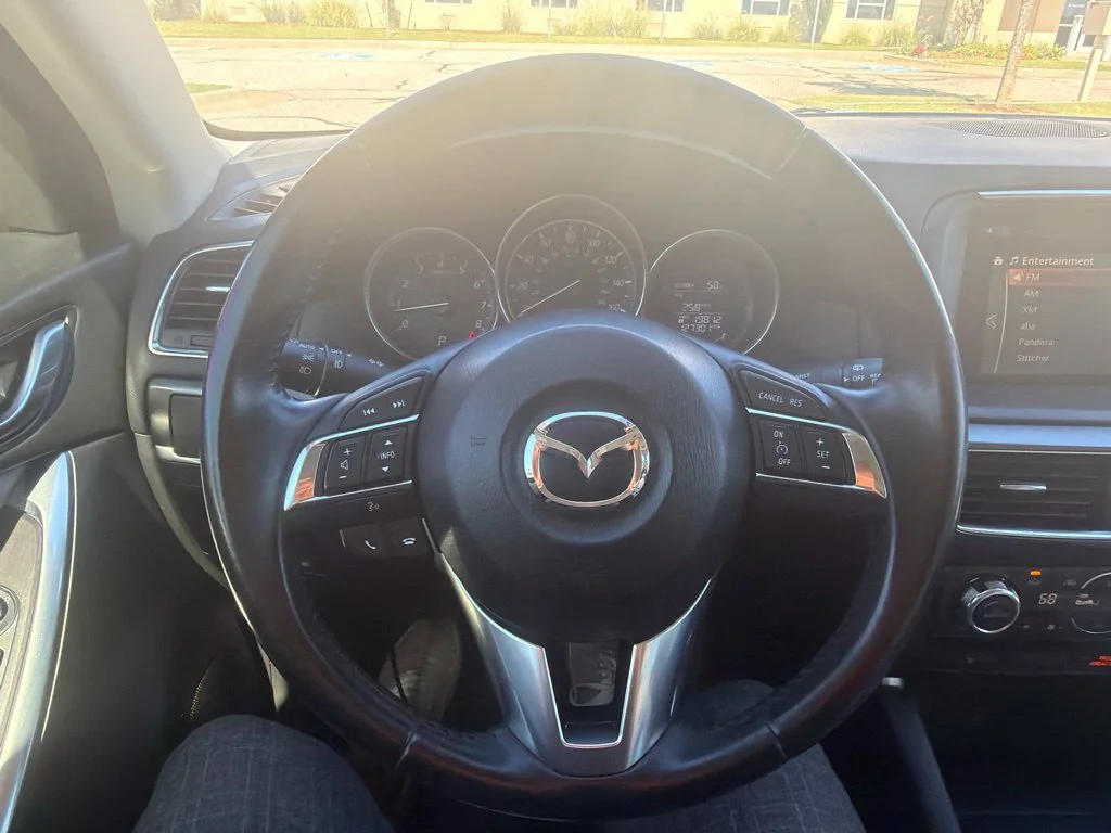 Used 2016 White Mazda Grand Touring image 13