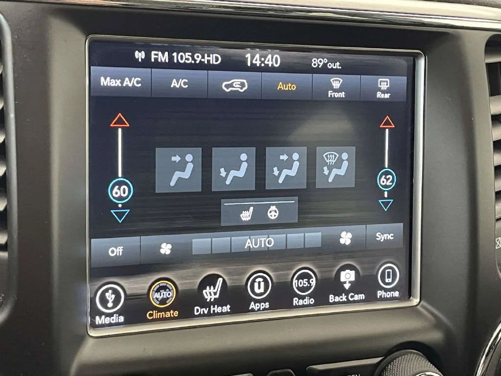 Used 2018 White Jeep Altitude image 26