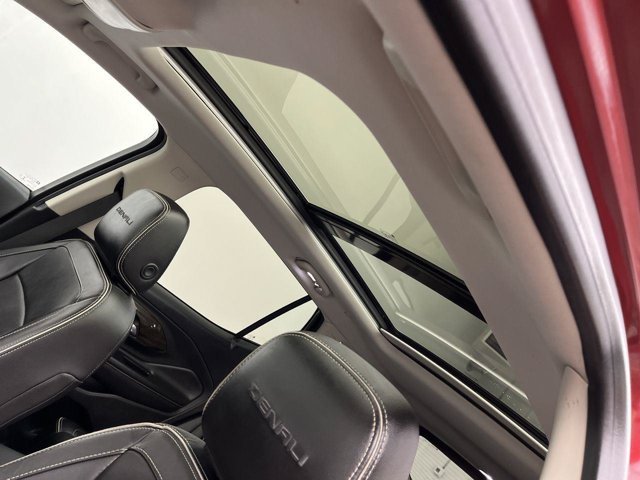 Used 2019 Red Quartz Tintcoat GMC Denali image 7