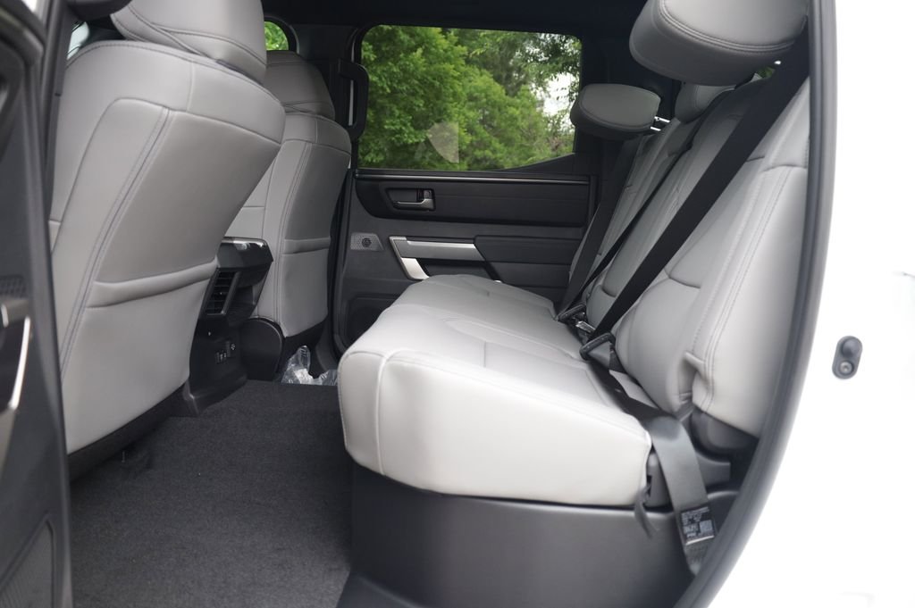 2026 Toyota Tundra SR5 - Photo 13