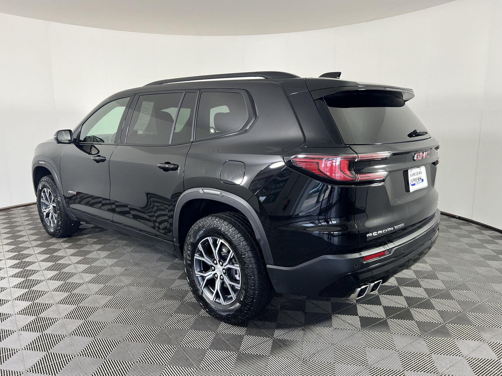 Used 2025 Ebony Twilight Metallic GMC AWD AT4 image 30