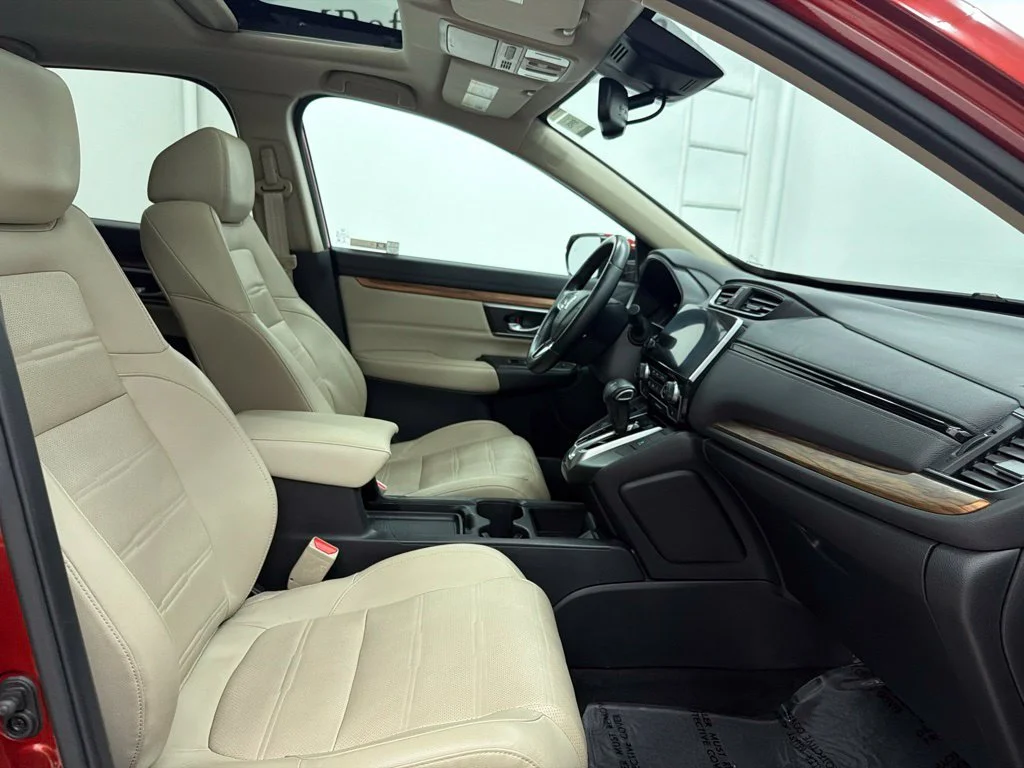 Used 2018 Red Honda EX-L image 32