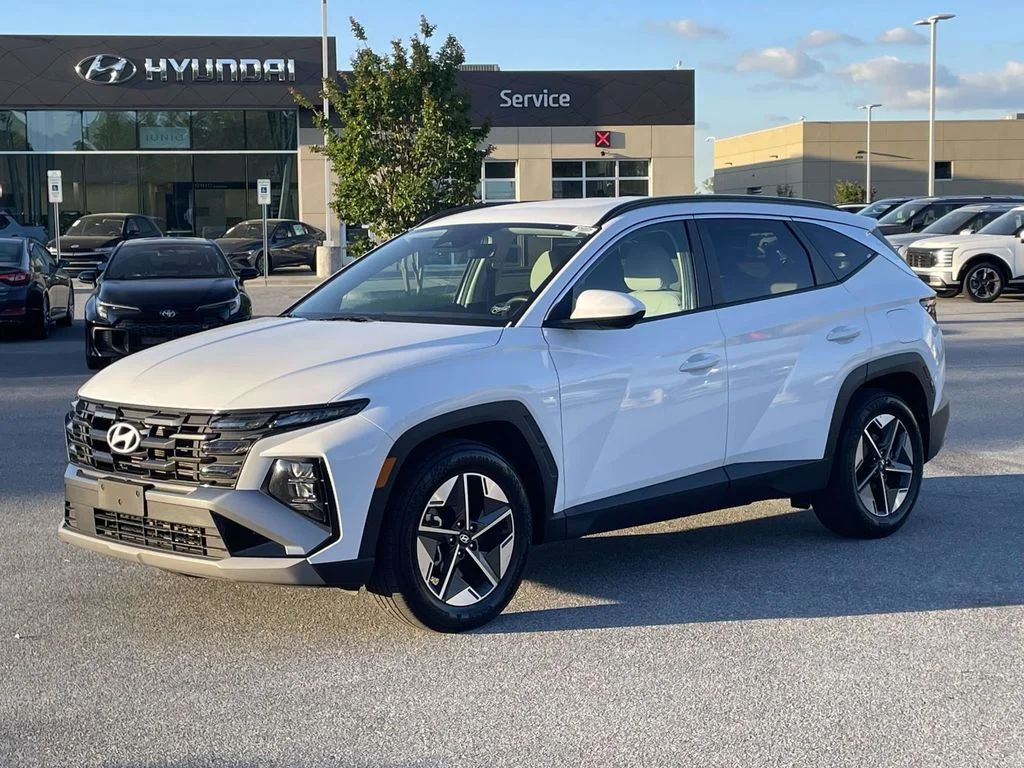 Certified Used 2025 Serenity White Pearl Hyundai SEL image 25
