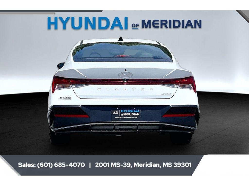 New 2026 SERENITY WHITE Hyundai Limited image 4