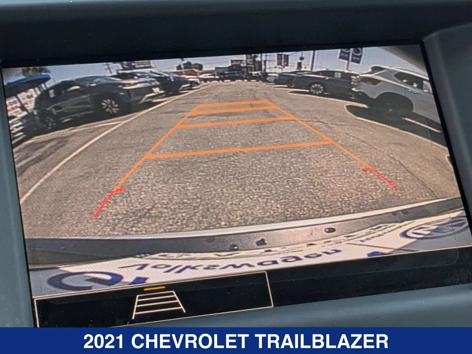 Used 2021 White Chevrolet LT image 18