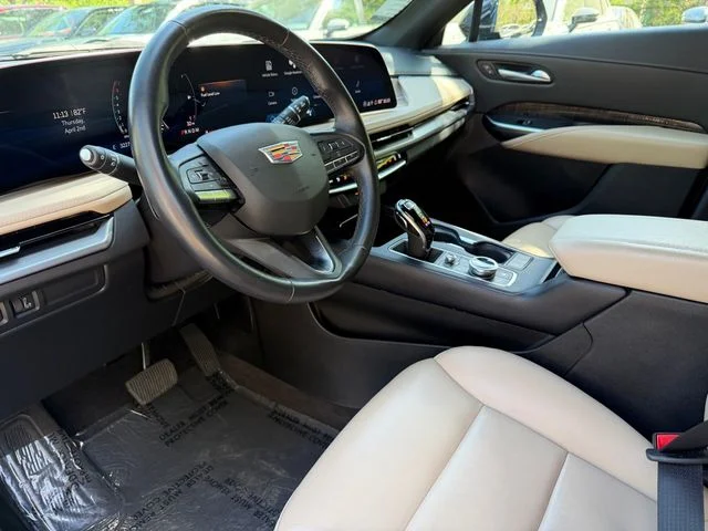 2025 Cadillac XT4 Premium Luxury - Photo 18