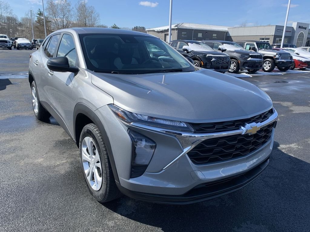 2024 Chevrolet Trax LS