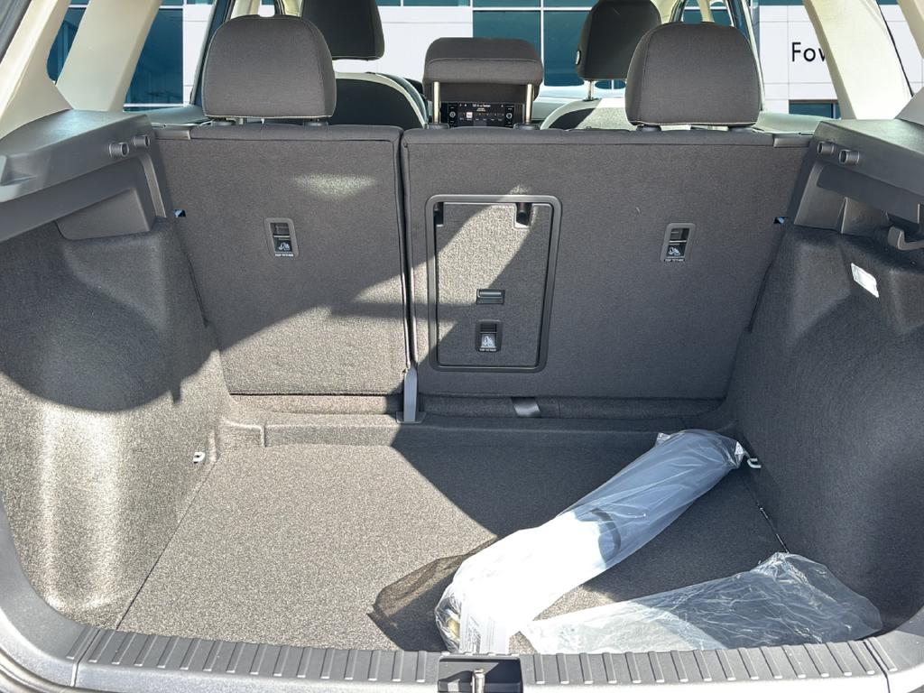 New 2027 Blue Volkswagen 1.5T S image 17