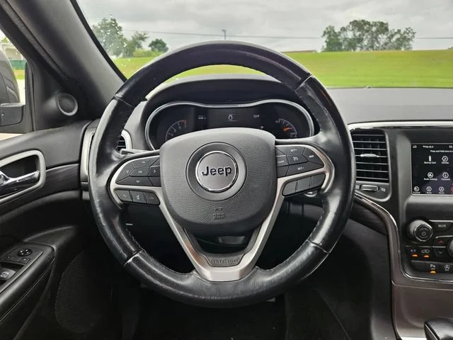 Used 2021 Black Jeep Laredo E image 14