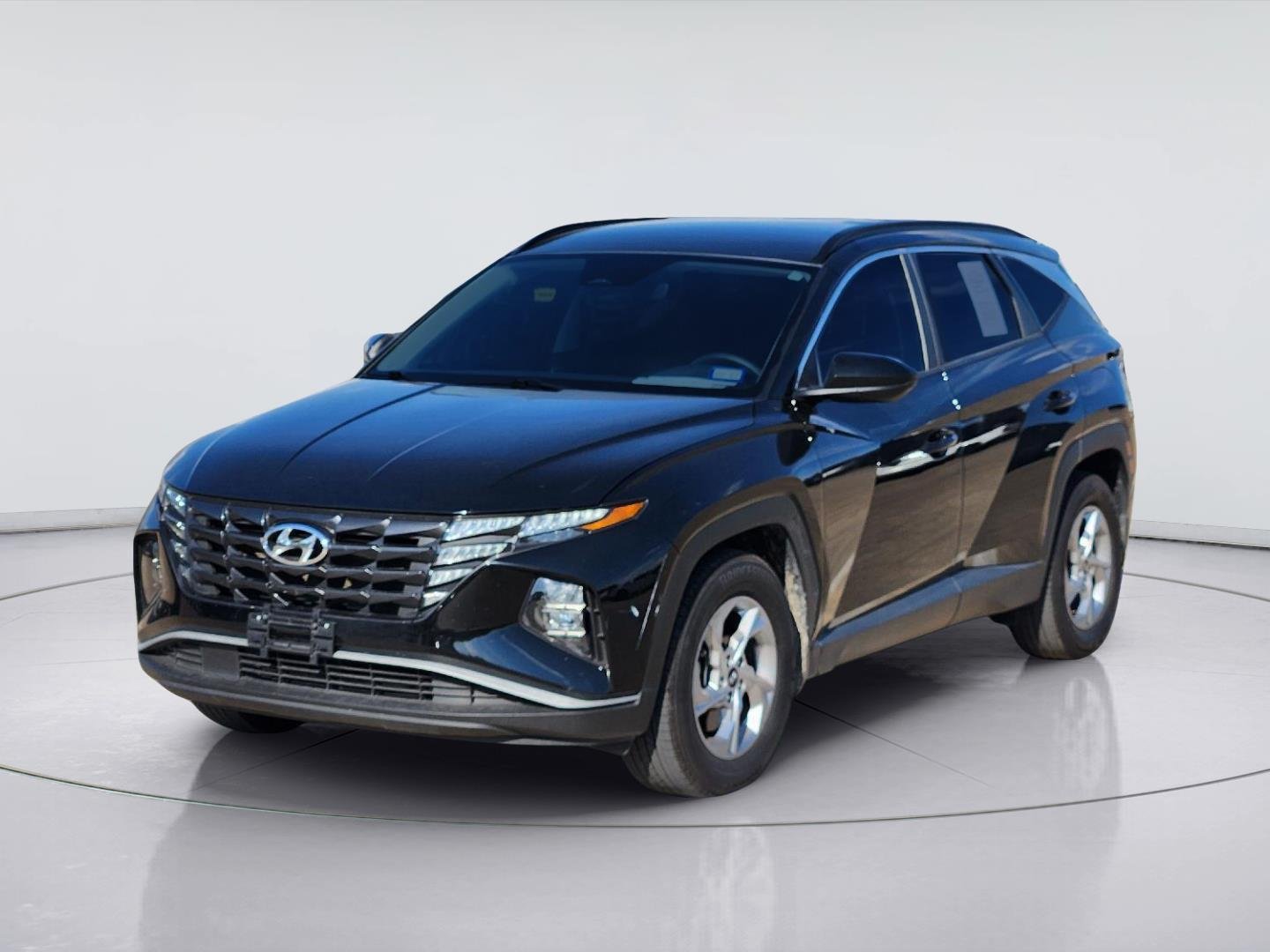 Used 2024 Black Pearl Hyundai SEL image 3