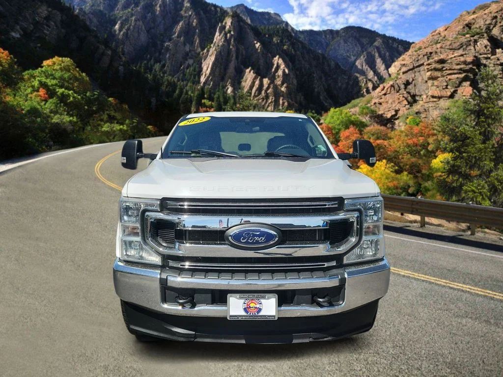 Used 2022 White Ford XL image 6