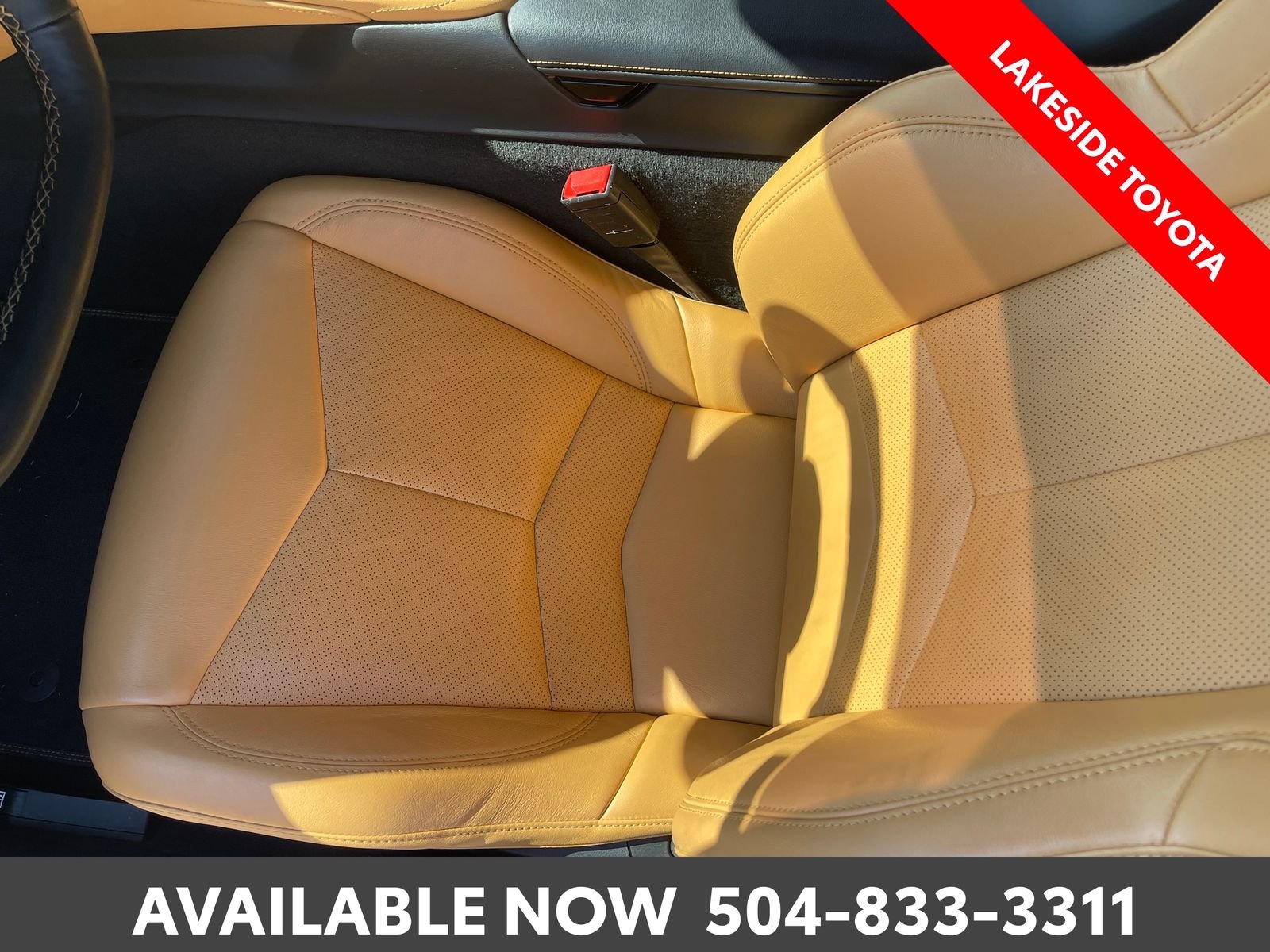 Used 2021 Red Chevrolet Stingray image 27