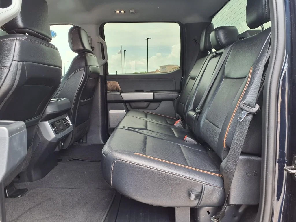 Used 2025 Blue Ford Lariat image 5