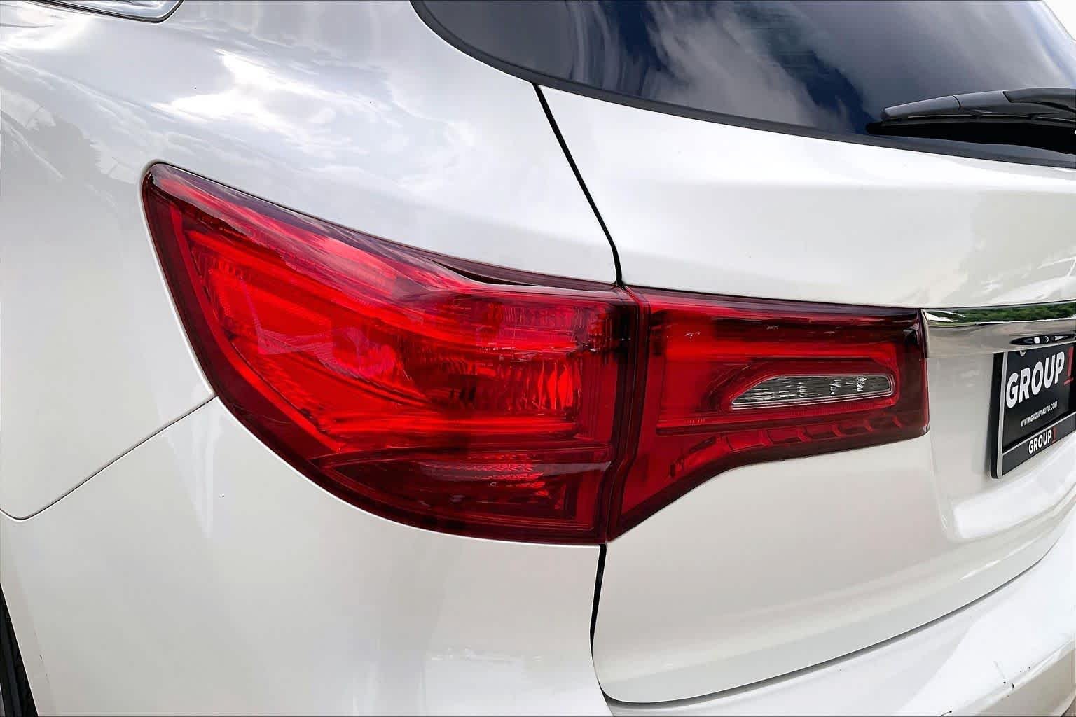 Used 2017 White Diamond Pearl Acura w/Technology Pkg image 26