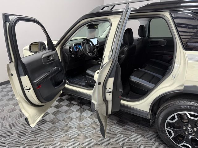 Used 2025 Desert Sand Ford Outer Banks image 13