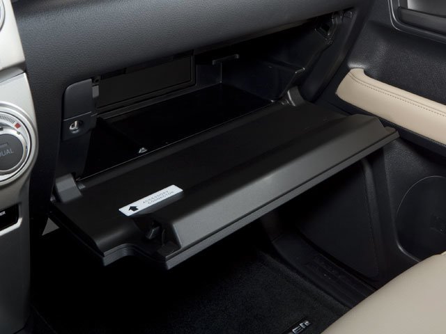 Used 2010 Blizzard Pearl Toyota SR5 image 16