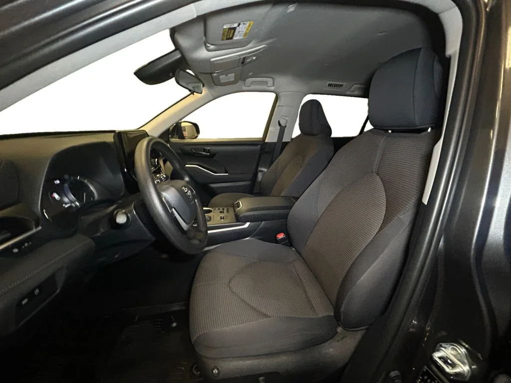Used 2023 Magnetic Gray Toyota L image 9
