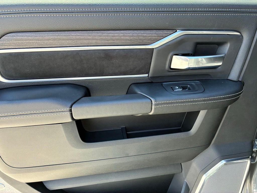 New 2026 Ceramic Gray Clear-Coat Exterior Paint RAM Laramie image 27