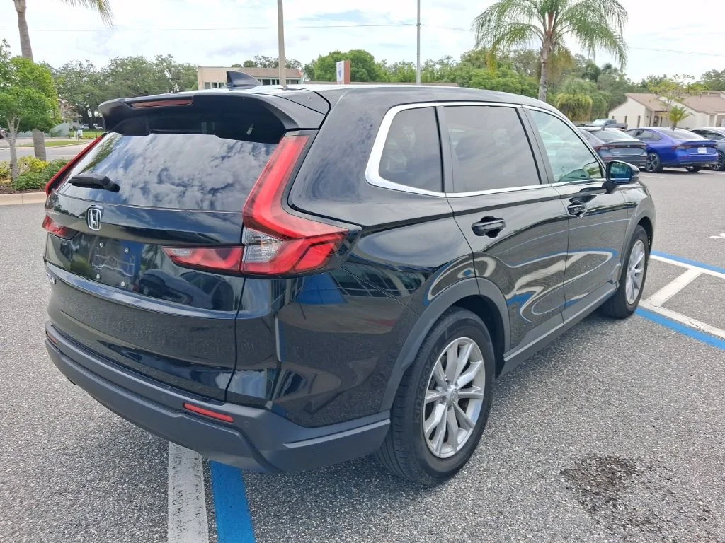 Used 2024  Honda EX-L image 5