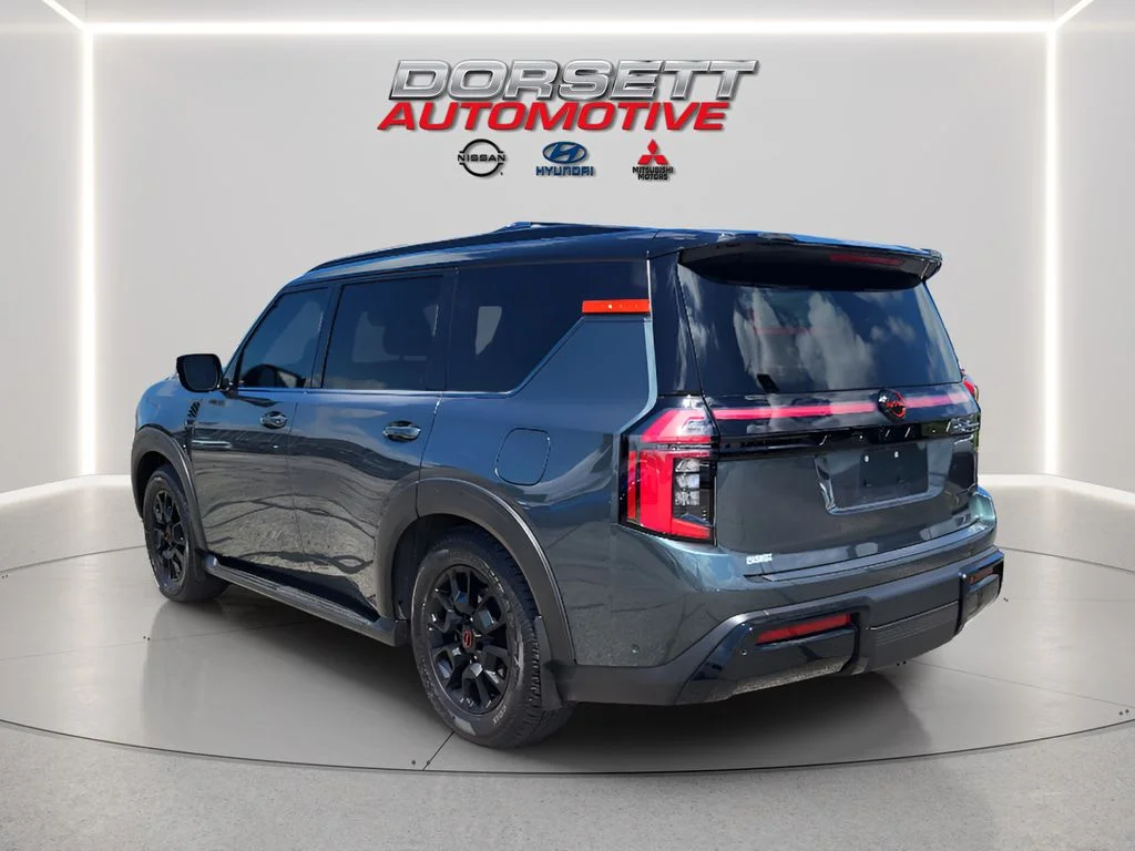 Used 2025 Alpine Metallic/Super Black Nissan PRO-4X image 8