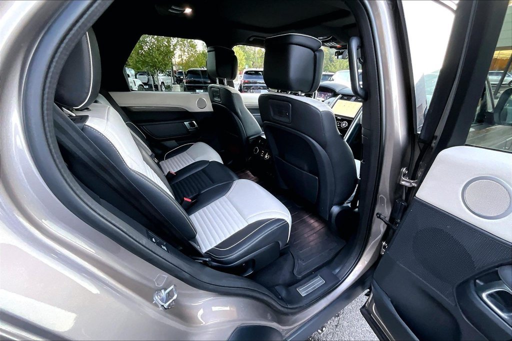 Used 2021 Brown Land Rover HSE R-Dynamic image 29