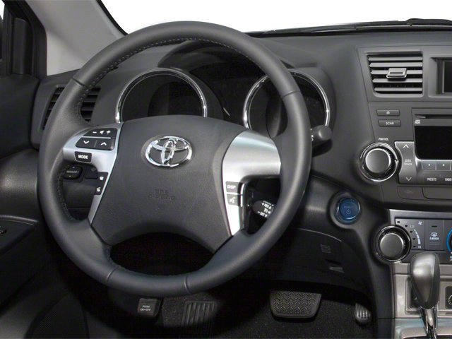 Used 2012 Blizzard Pearl Toyota Base image 6