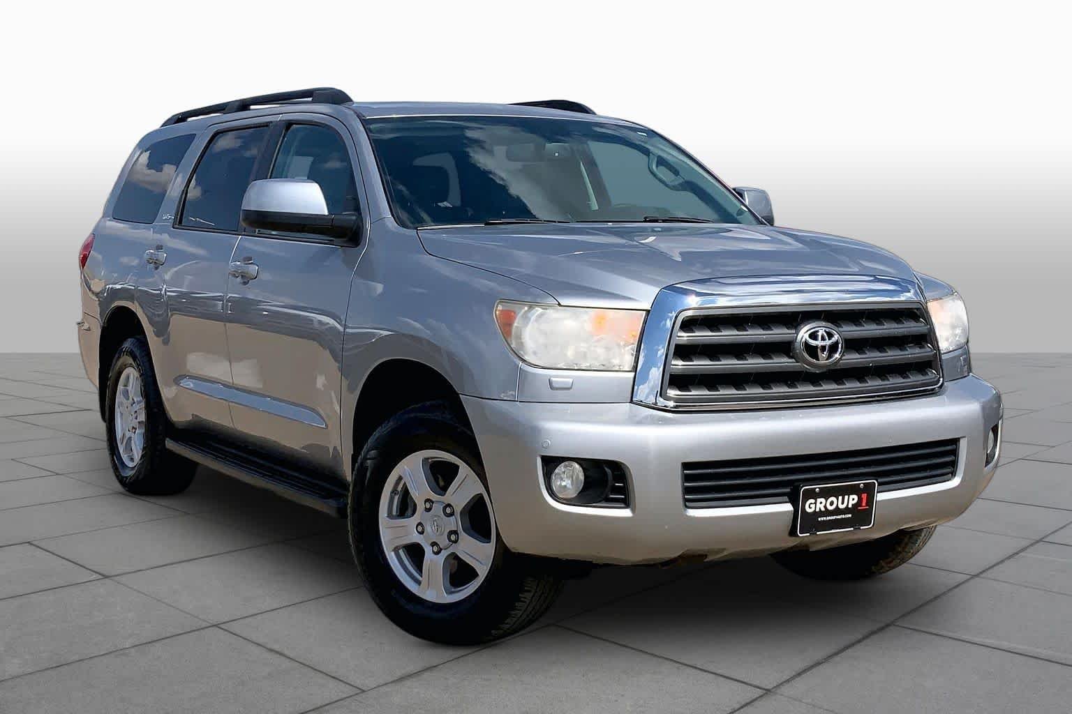 Used 2017 Silver Sky Metallic Toyota SR5 image 3