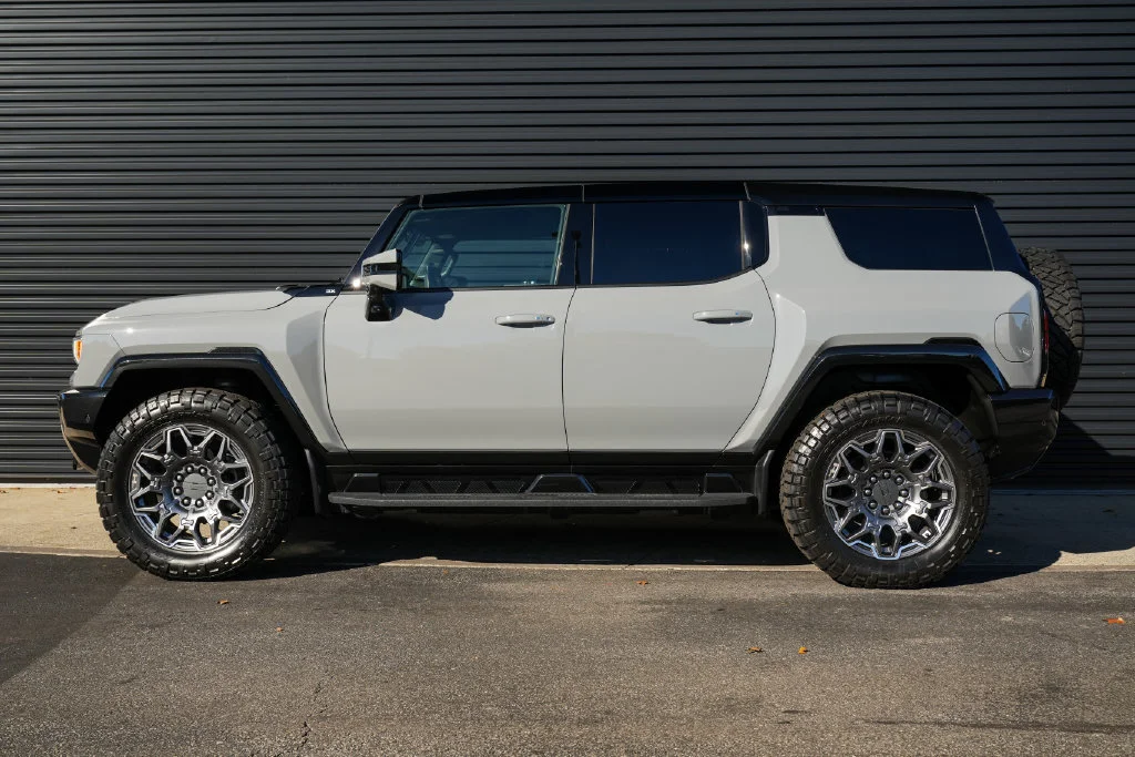 Used 2025 GMC HUMMER EV 3X with VIN 1GKB0RDC2SU108895 for sale in North Olmsted, OH