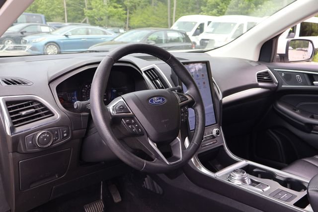 Used 2022 White Ford Titanium image 11