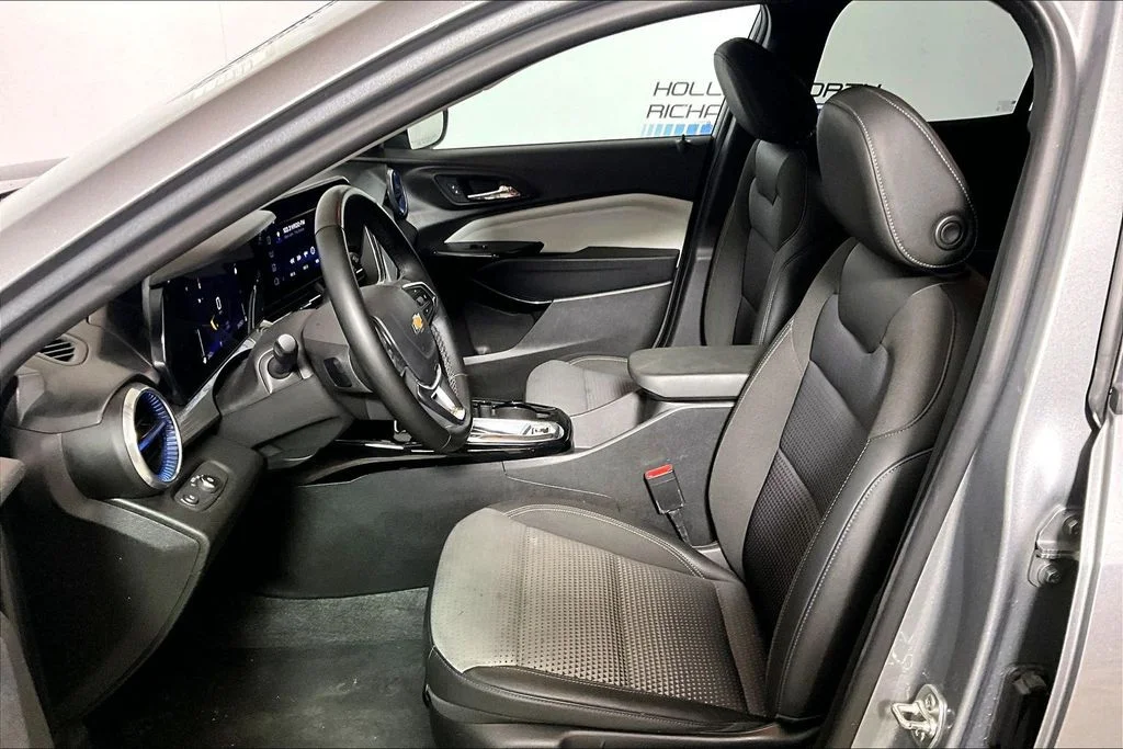 Certified Used 2025 Sterling Gray Metallic Chevrolet LT image 20