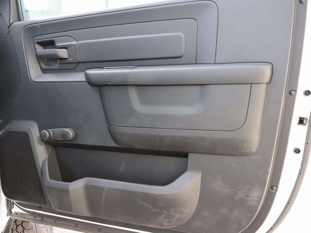 2025 RAM 3500 Chassis Tradesman - Photo 8