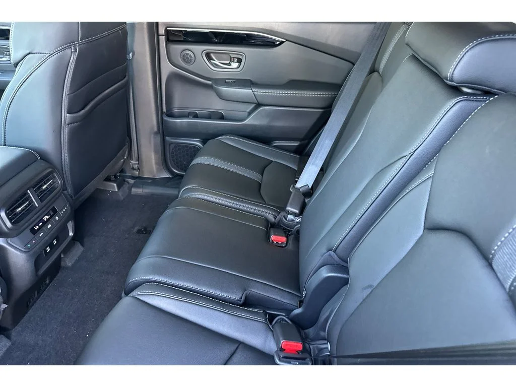 New 2026 Sonic Gray Pearl Honda EX-L image 14