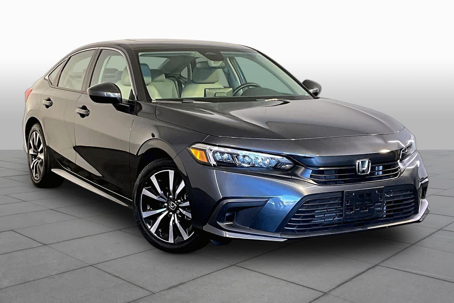 Used 2024 Meteorite Gray Metallic Honda EX image 3