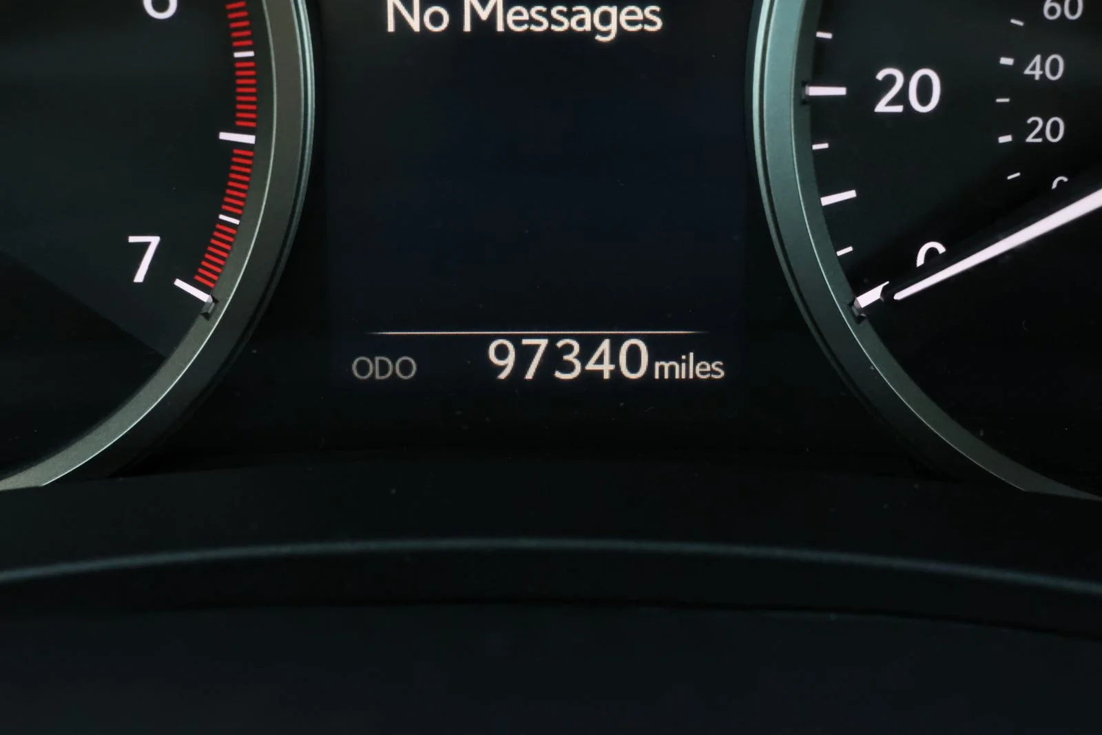 Used 2016 Silver Lexus 200t image 4