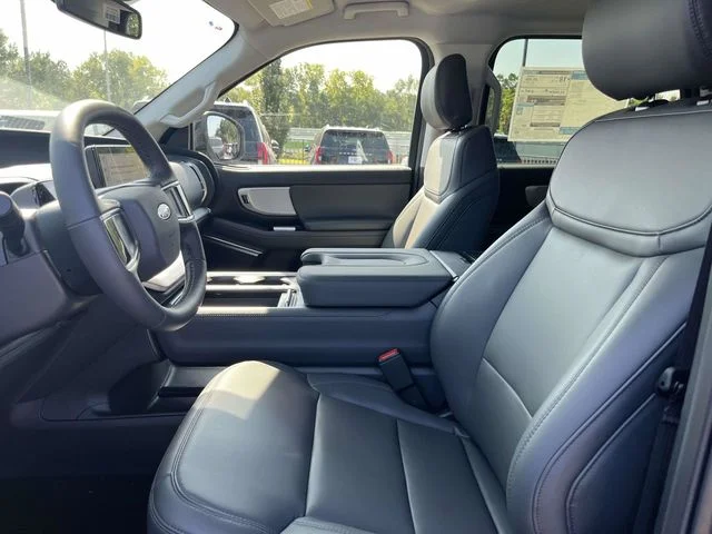 New 2027 Glacier Gray Metallic Tri-Coat Ford Active image 15