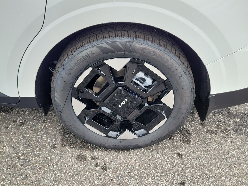 New 2026 White Kia EX image 37
