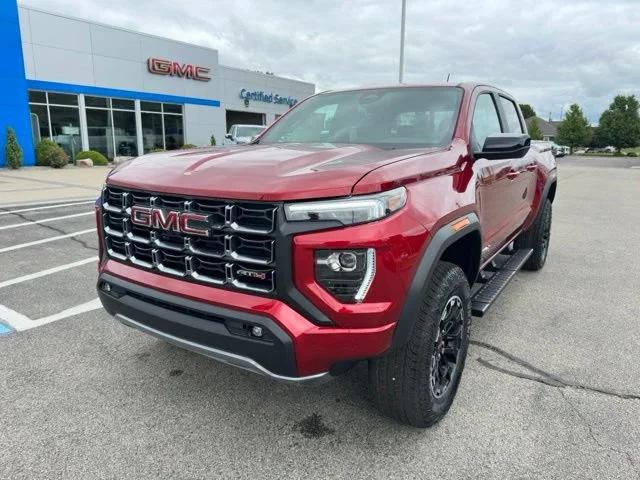 2026 GMC Canyon AT4 - Photo 2