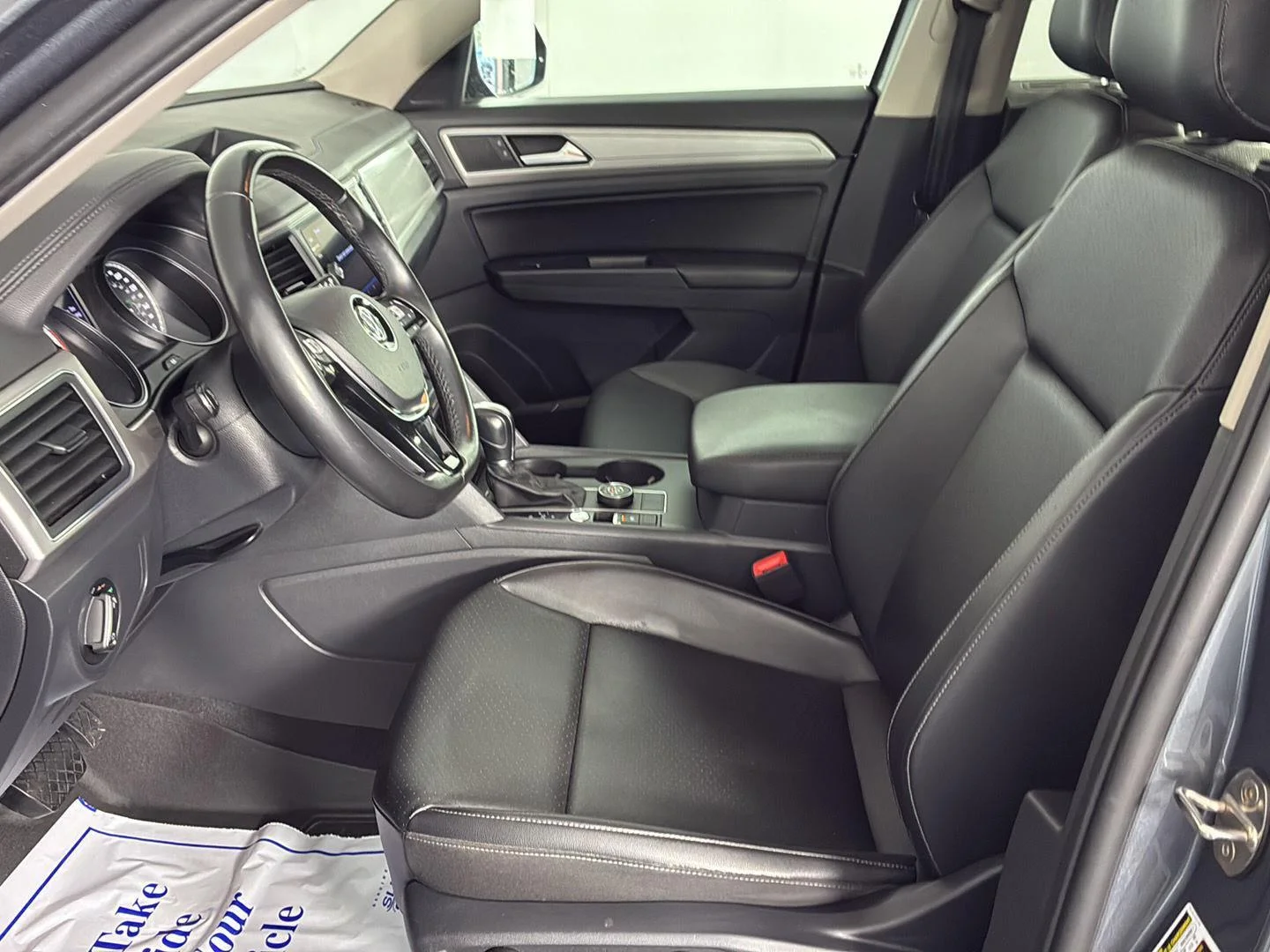 Used 2019 Platinum Gray Metallic Volkswagen 3.6L V6 SE image 25