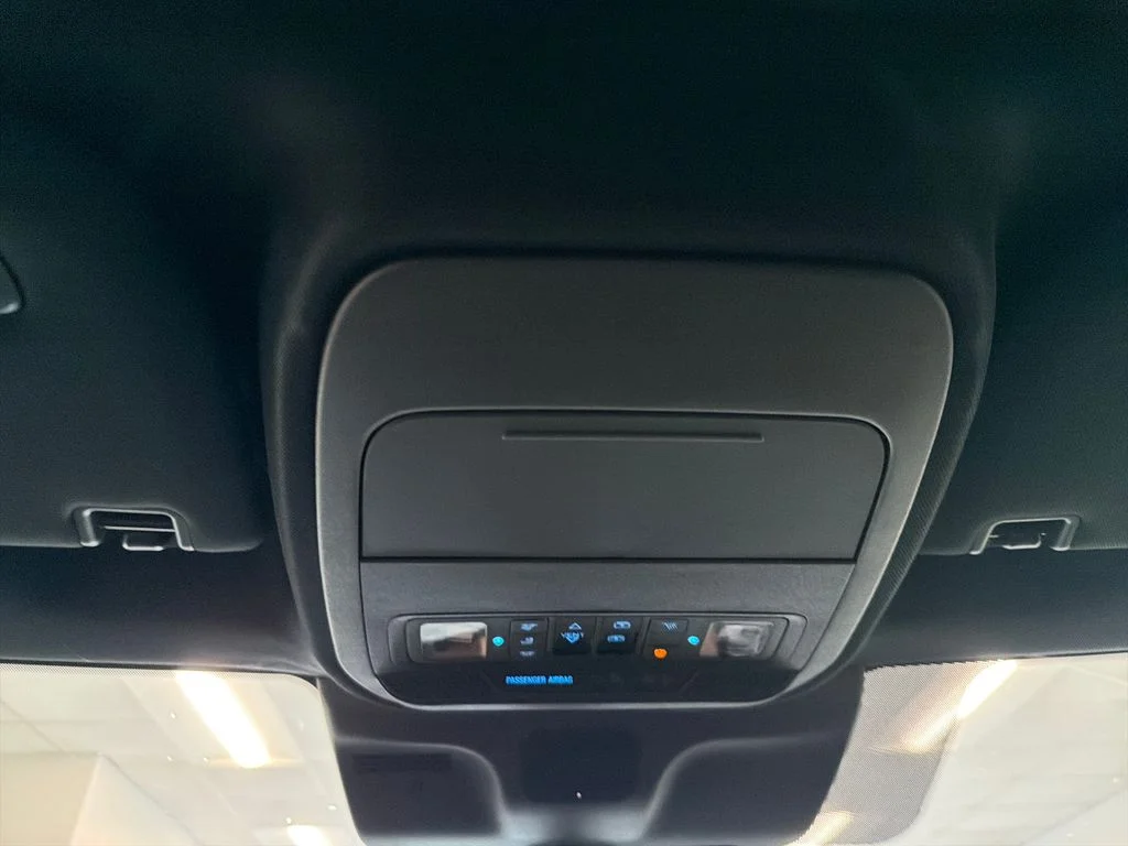 New 2027 Star White Metallic Tri-Coat Ford King Ranch® image 18