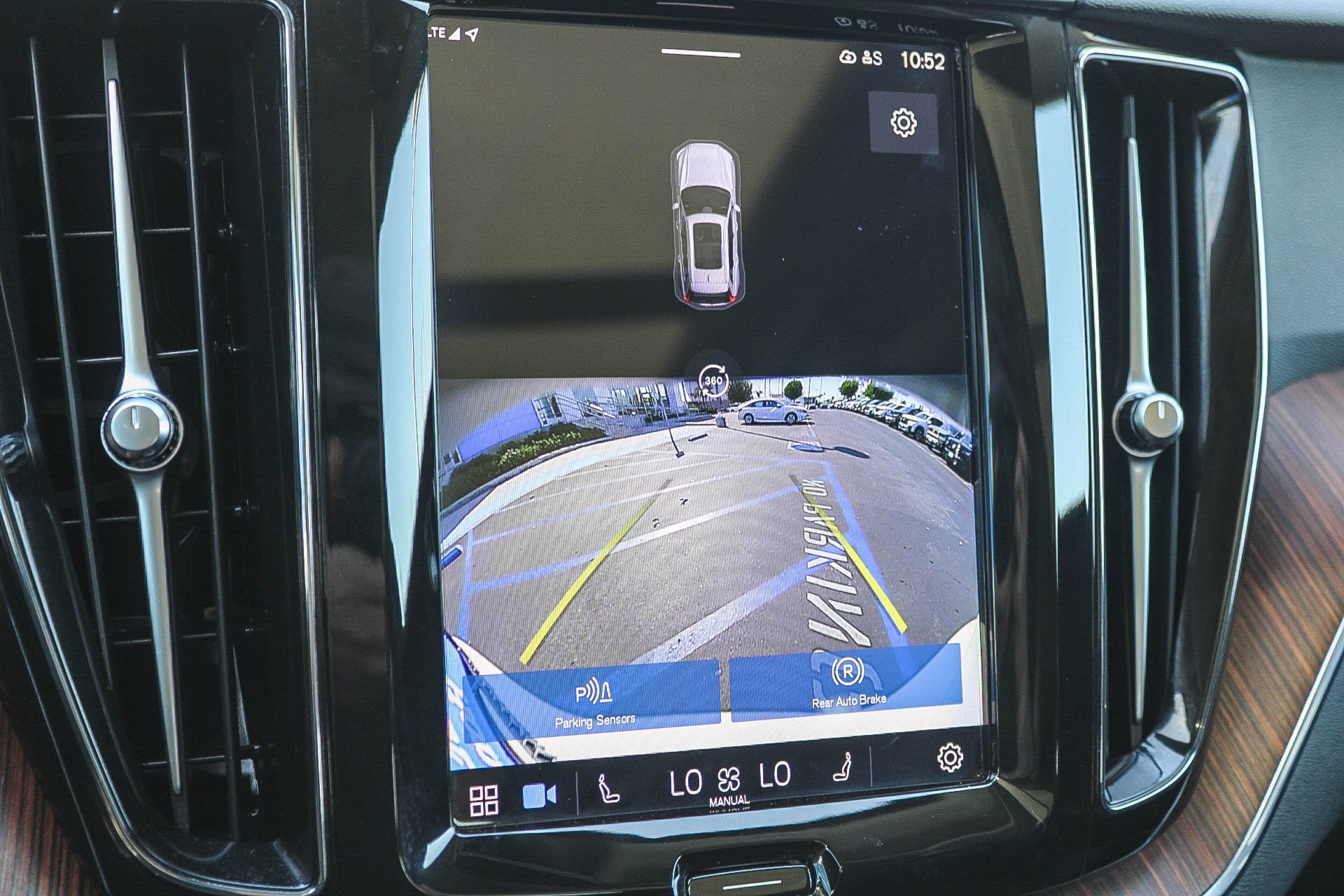 2023 Volvo XC60 Plus - Photo 25
